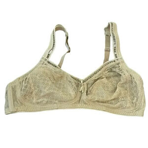Chantelle Women's Beige Underwire Non Padded Mesh Push Up Bra Size 38C